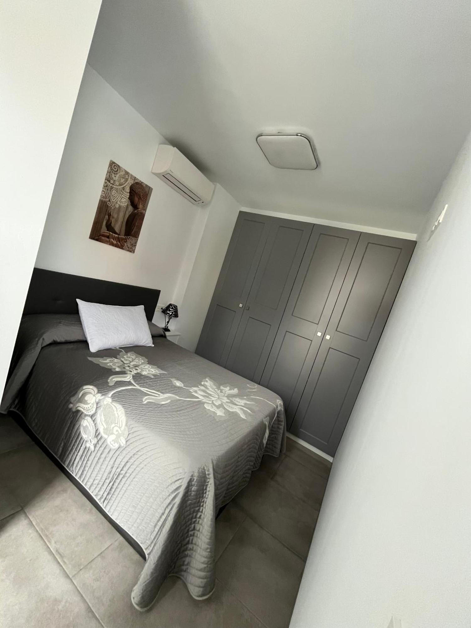 Apartamentos Victoria La Cala Del Moral Luaran gambar
